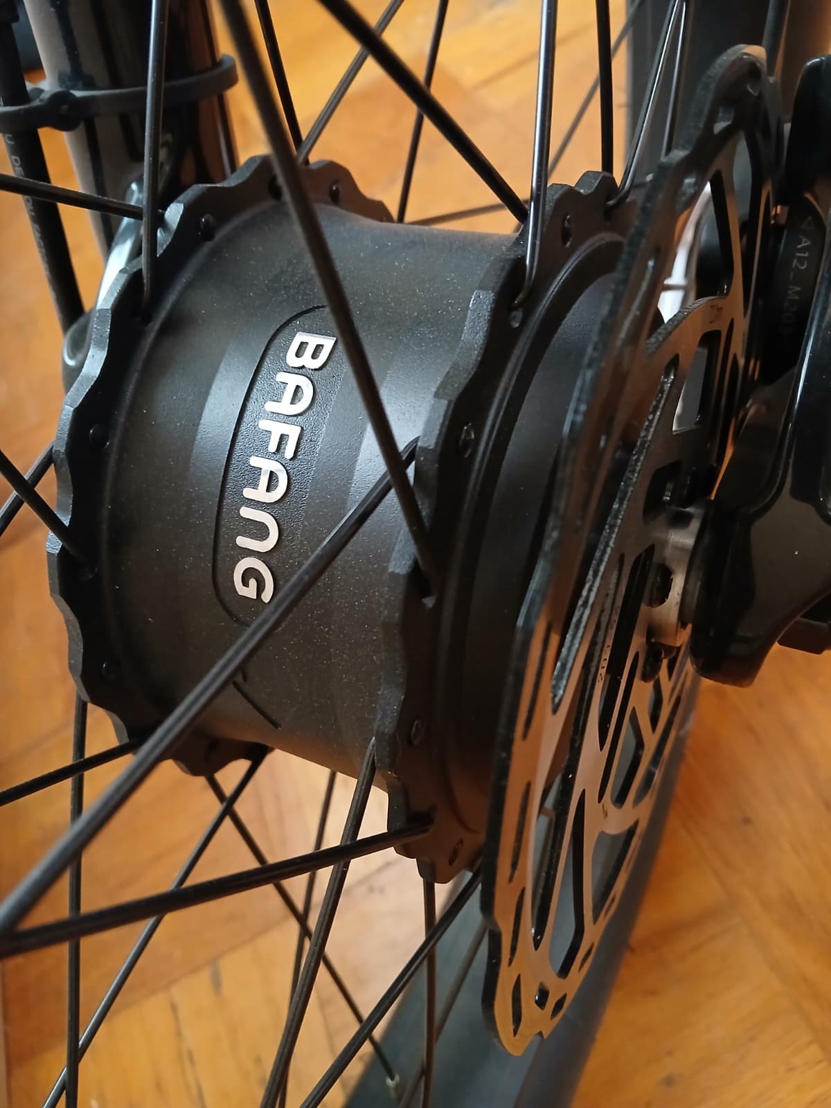 Close-up of the 750W Bafang dual-motor drive system
